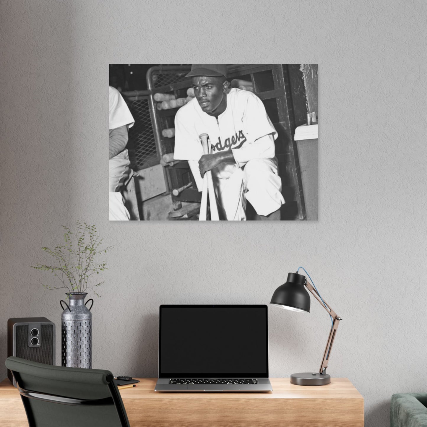 JACKIE BREAKS THE COLOR BARRIER
